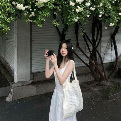 波丽士很忙